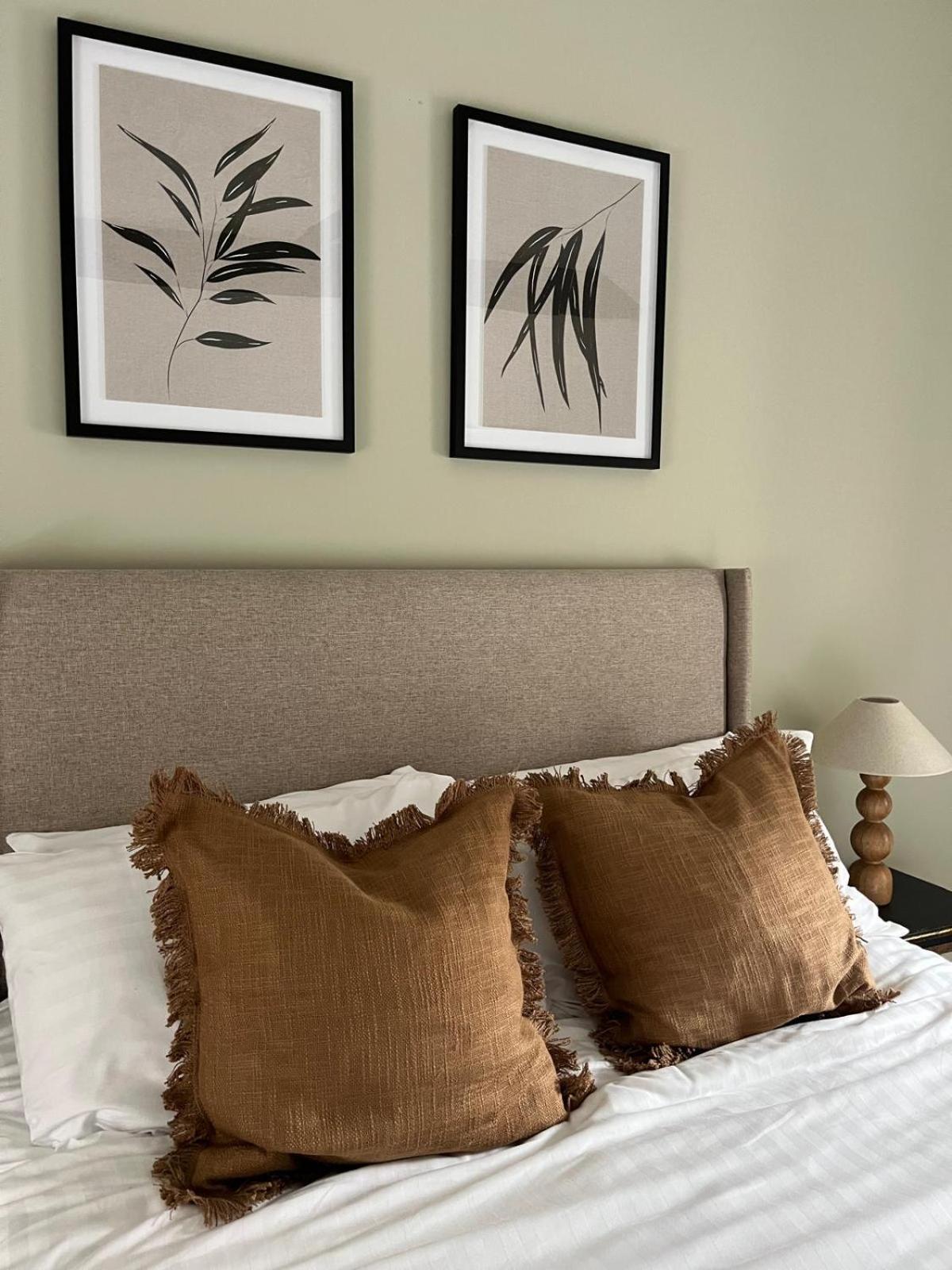 Elegant Apartment On Historic Cobbled High St Shrewsbury Town Centre Eksteriør bilde